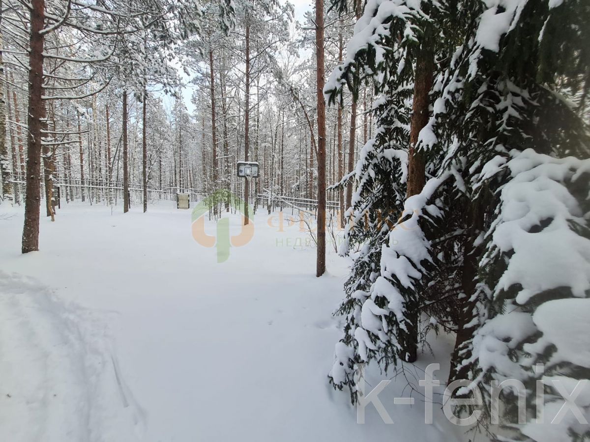 дом 180 метров, участок 12 сот